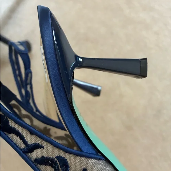 Betsey Johnson Nikki Embroidered Slingback Evening Pump navy blue 8.5 - Picture 10 of 10